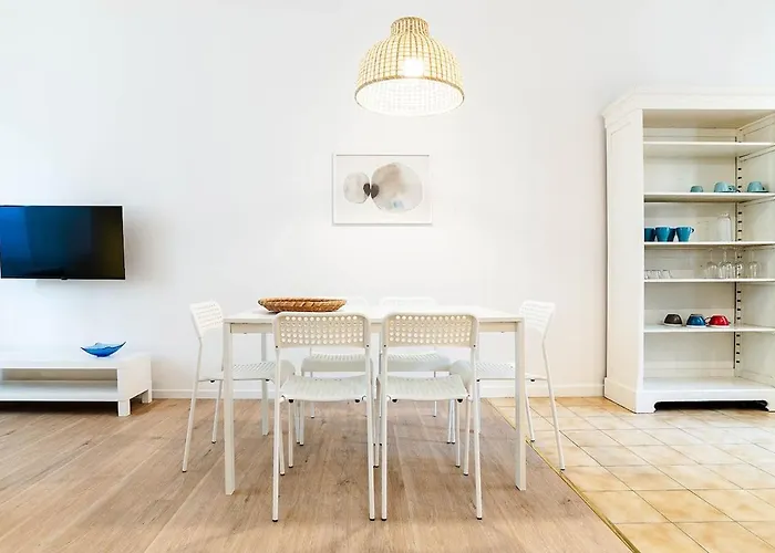 Casa Elegante Nel Cuore Di Con Terrazza דירה